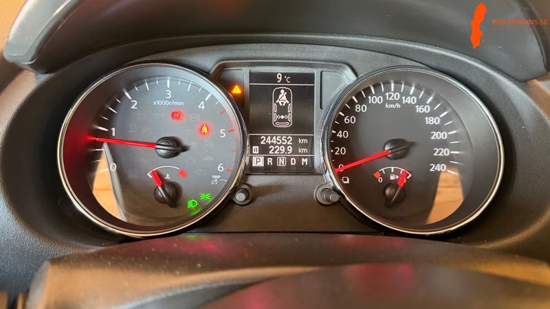 nissan-nissan-qashqai2-20-dci-4wd