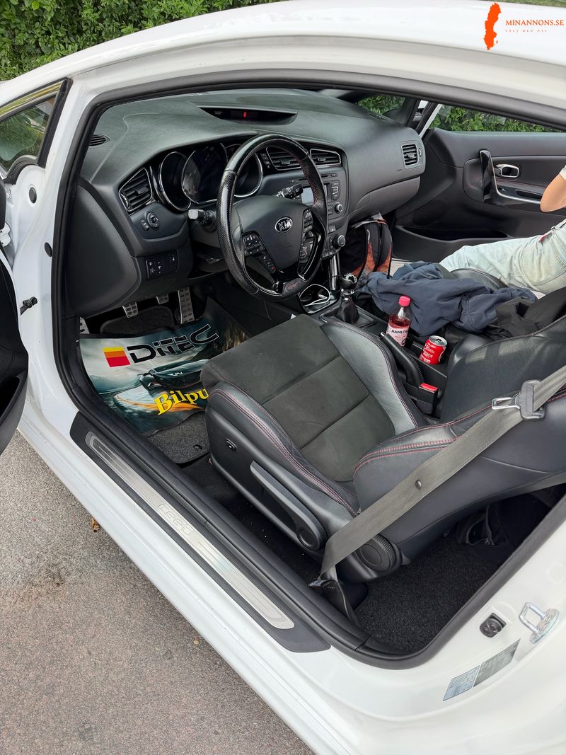 kia-ceed-16-t-gdi-fwd-gt