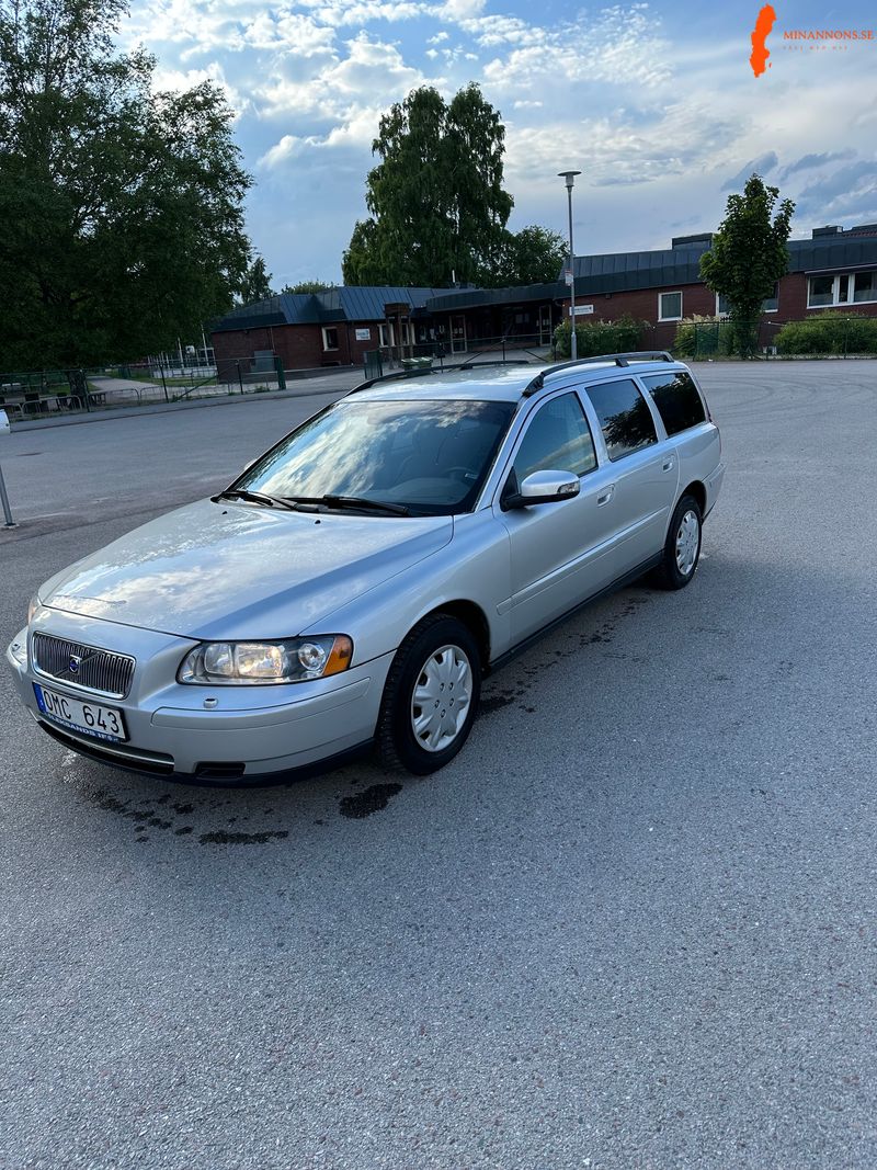 volvo-volvo-s-v70-d5-24-fwd