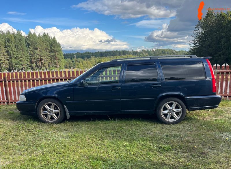 volvo-v70