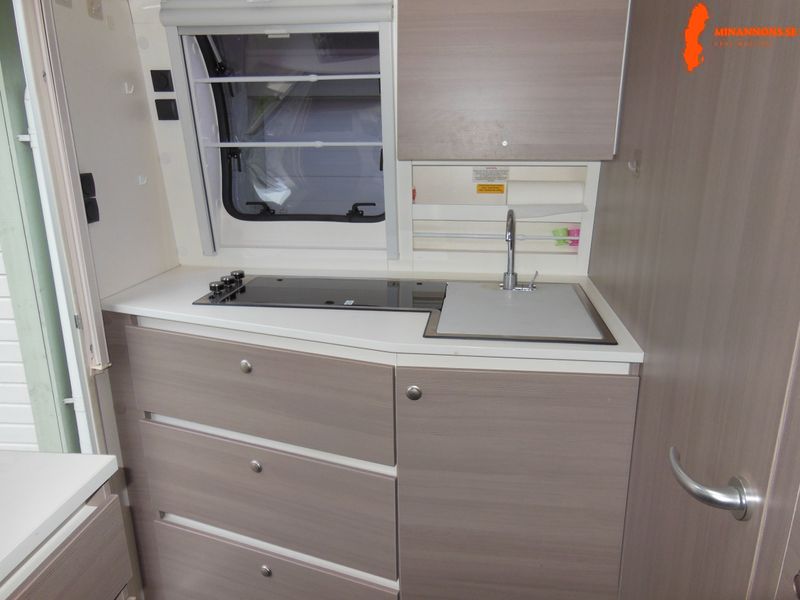 adria-action-361-lh