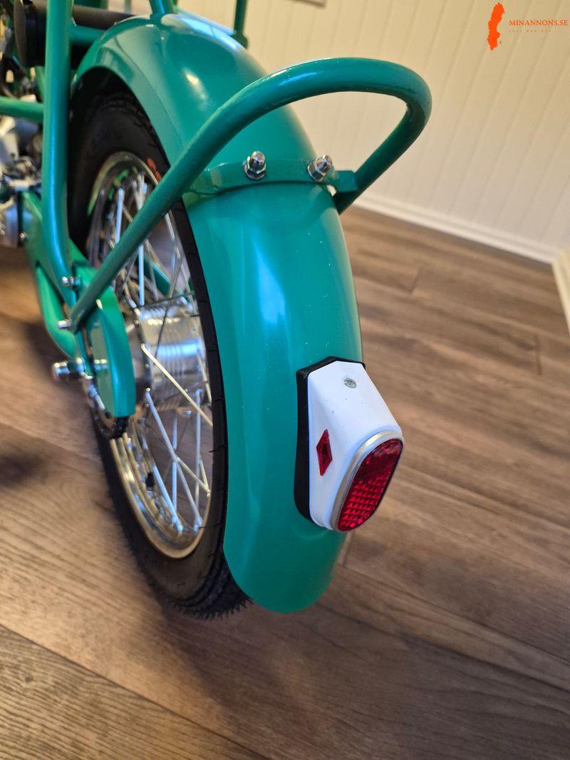 nyrenoverad-flakmoped-1189