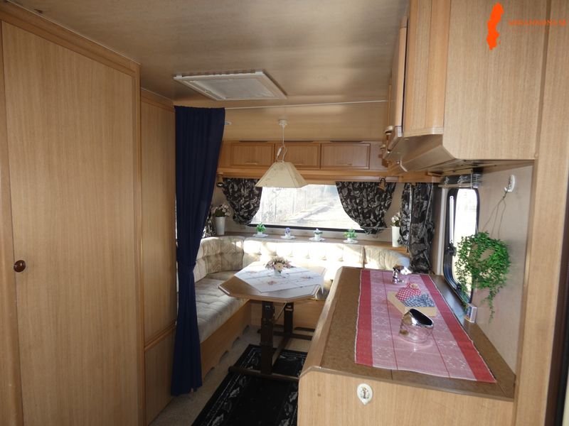 korklar-smidig-adria-1140kg-25000