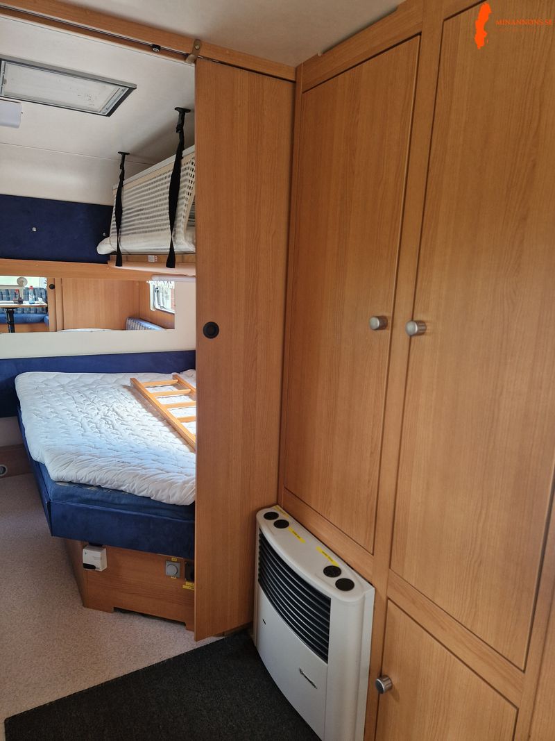 nybesiktadfukttestad-och-gastestad-knaus-sport-590-familjevagn