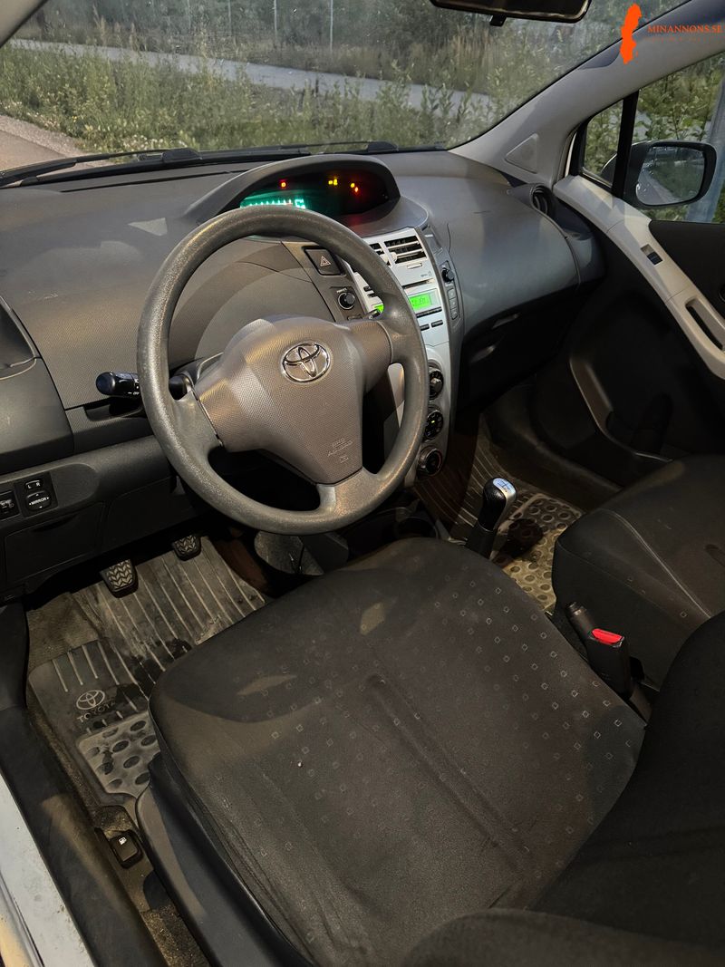 toyota-toyota-yaris-10-vvt-i-fwd