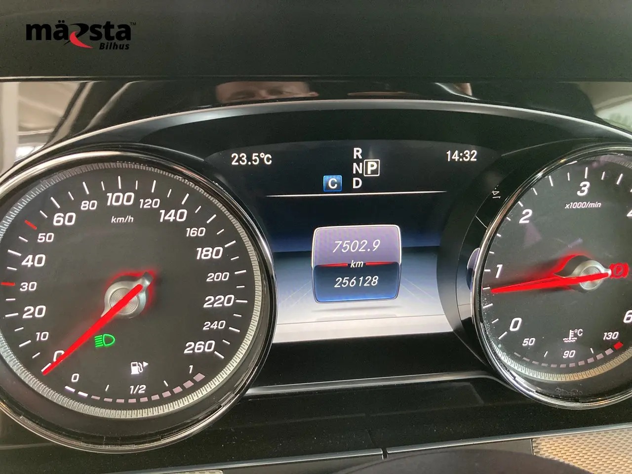 mercedes-benz-e-220-d-9g-tronic