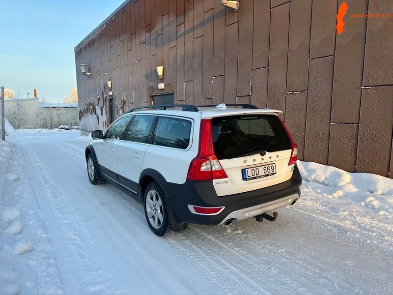 volvo-xc70-d3-awd-manuell-163hk-2011