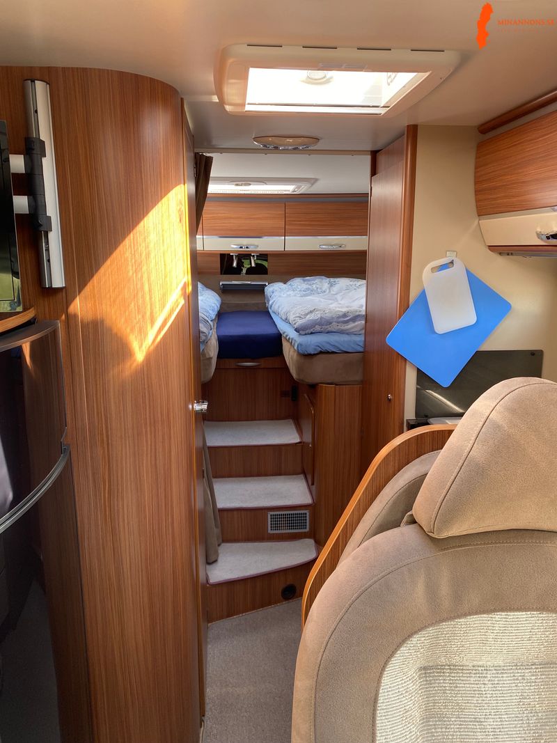 adria-coral-s670sl-2011