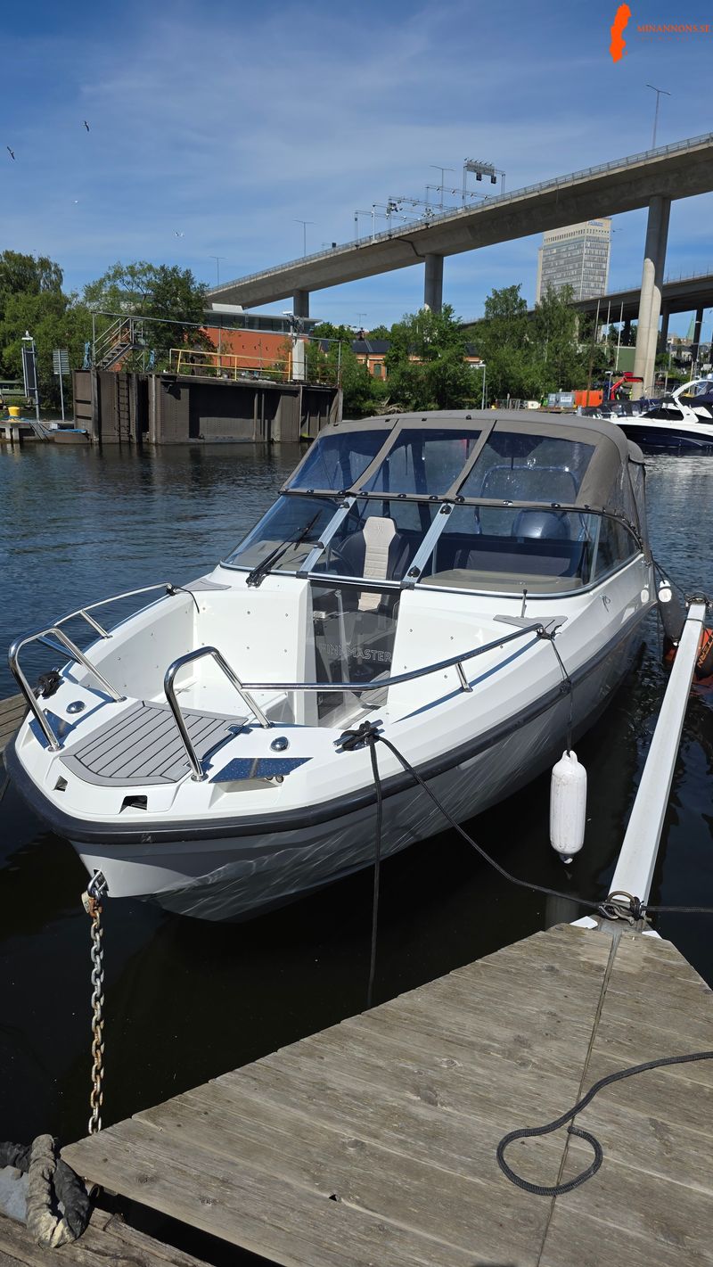 Finnmaster R6 F200 med stora motorn och få gångtimmar