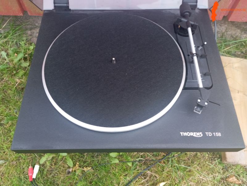 skivspelare-thorens-td-158