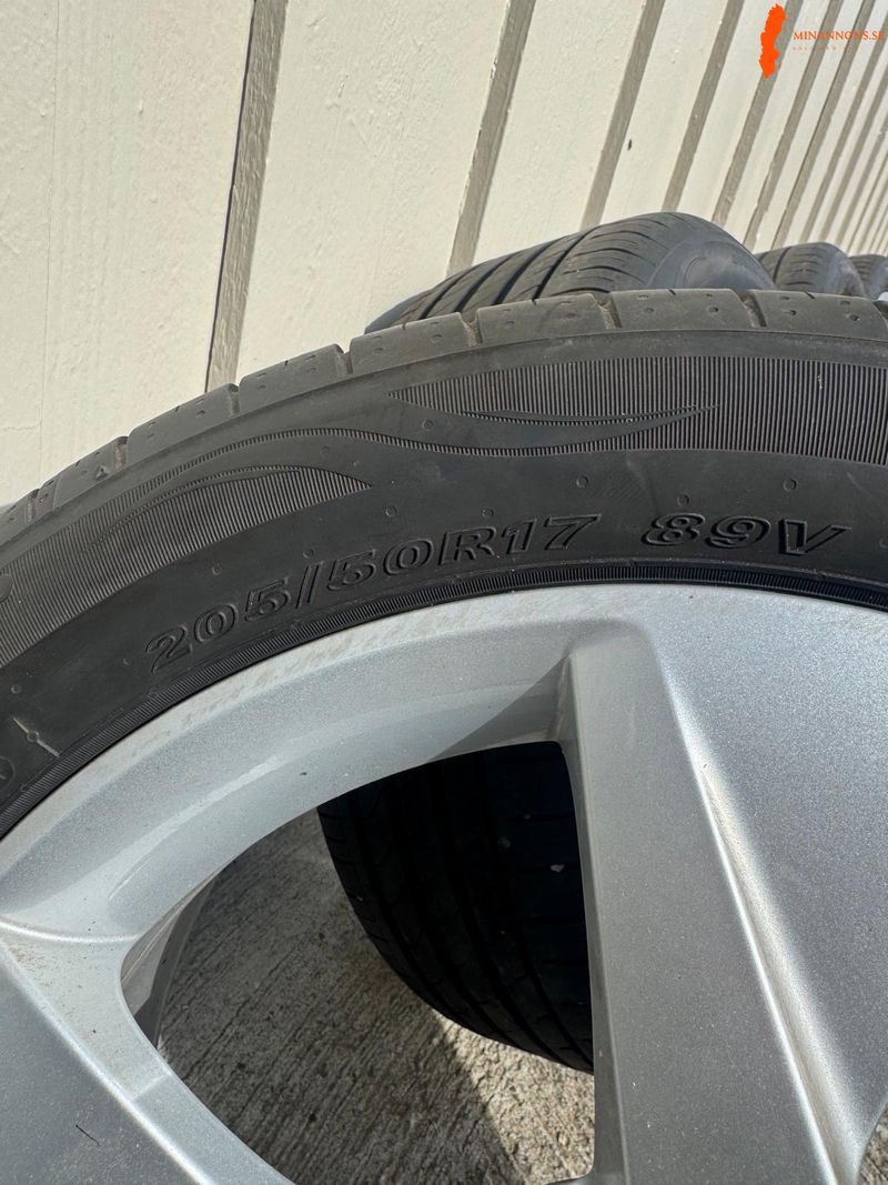 skoda-sommardack-aluminiumfalgar