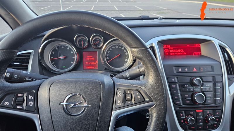 opel-astra-sports-tourer-14t-ecotec-fwd