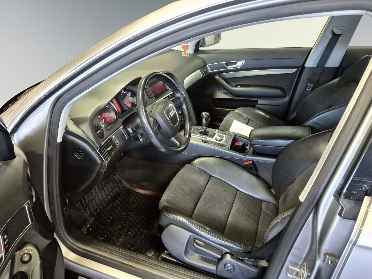 audi-a6-sedan-24-multitronic