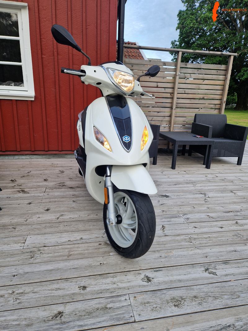 piaggio-fly