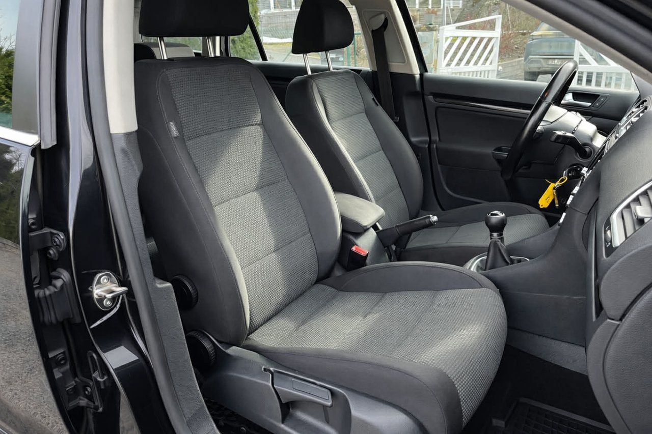 volkswagen-golf-variant-16-tdi-dpf-bmt-manuell-105hk-2012