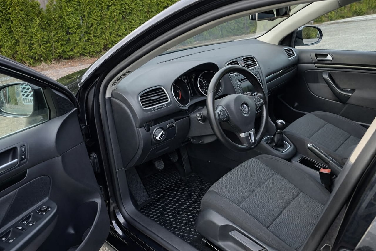 volkswagen-golf-variant-16-tdi-dpf-bmt-manuell-105hk-2012