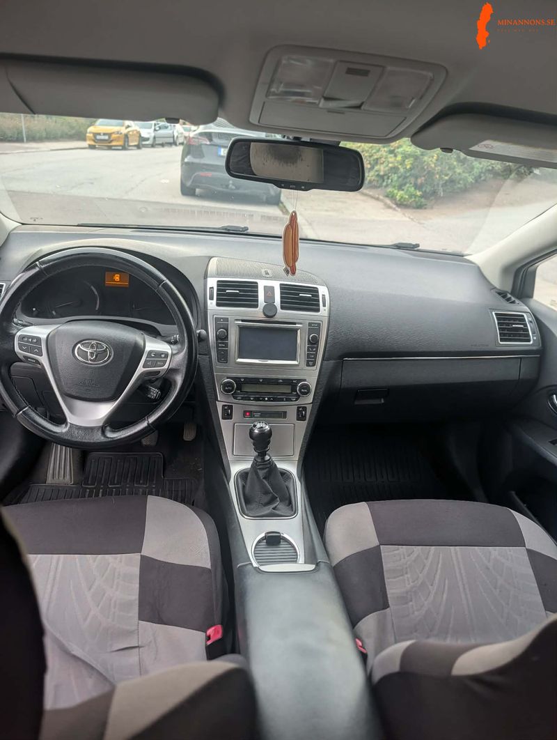 toyota-toyota-avensis-20-d-4d