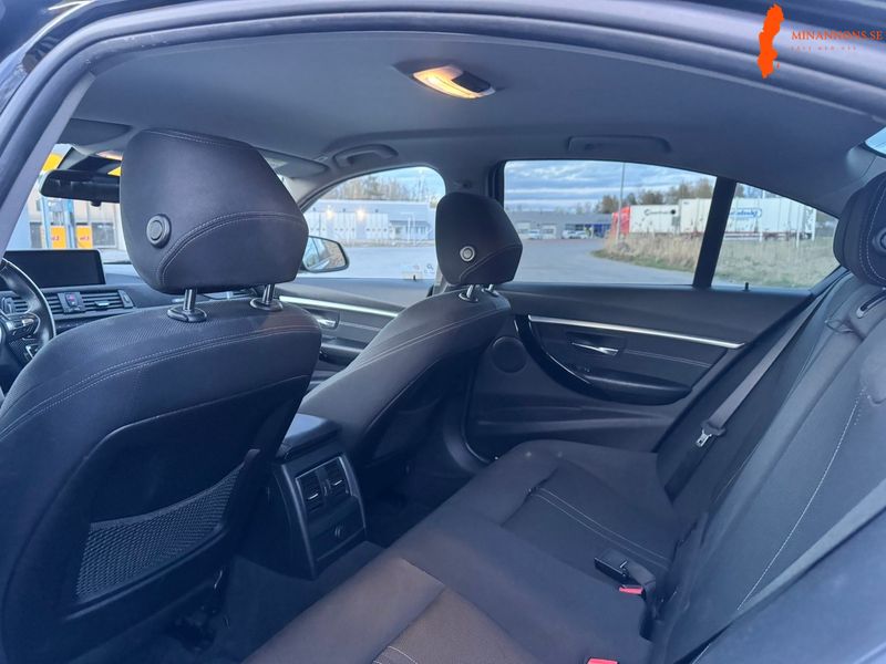 bmw-330e-iperformance-330e-iperformance-plug-in-hybrid-b-lci
