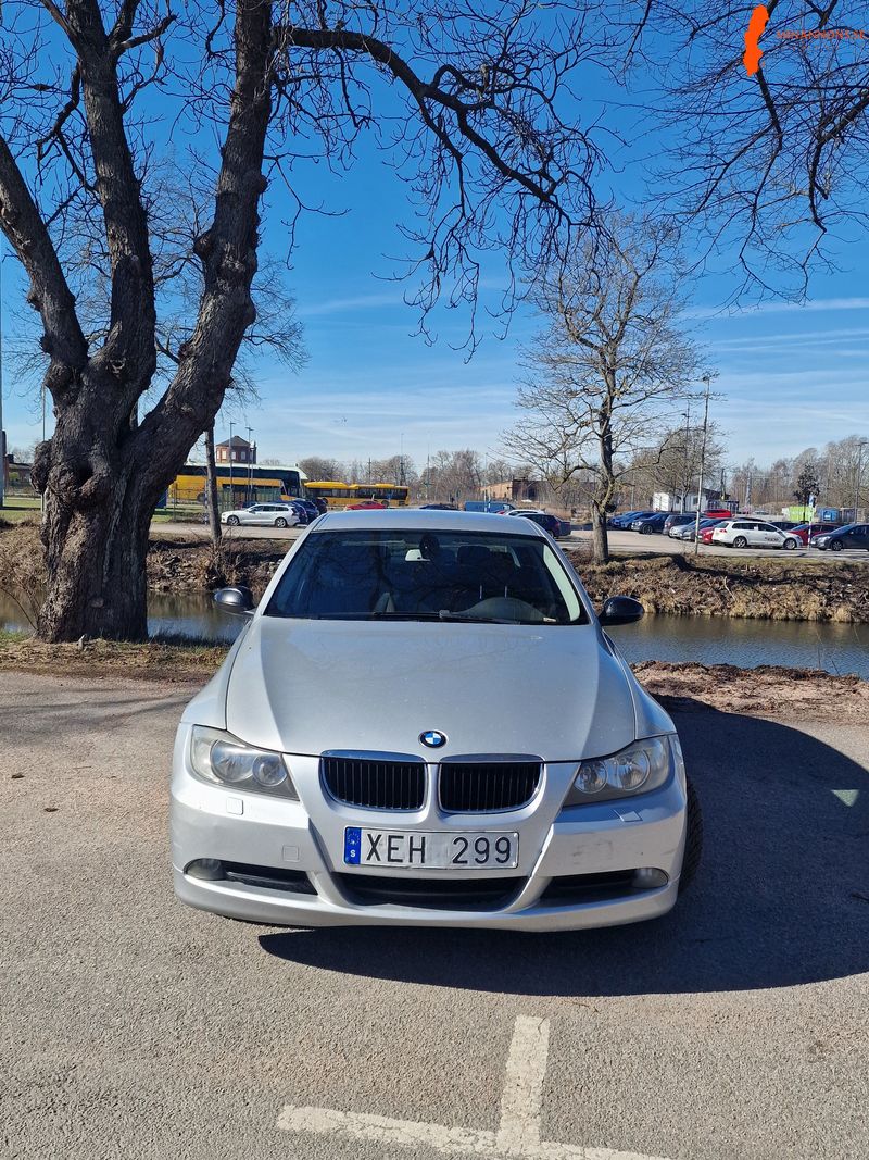 bmw-318i