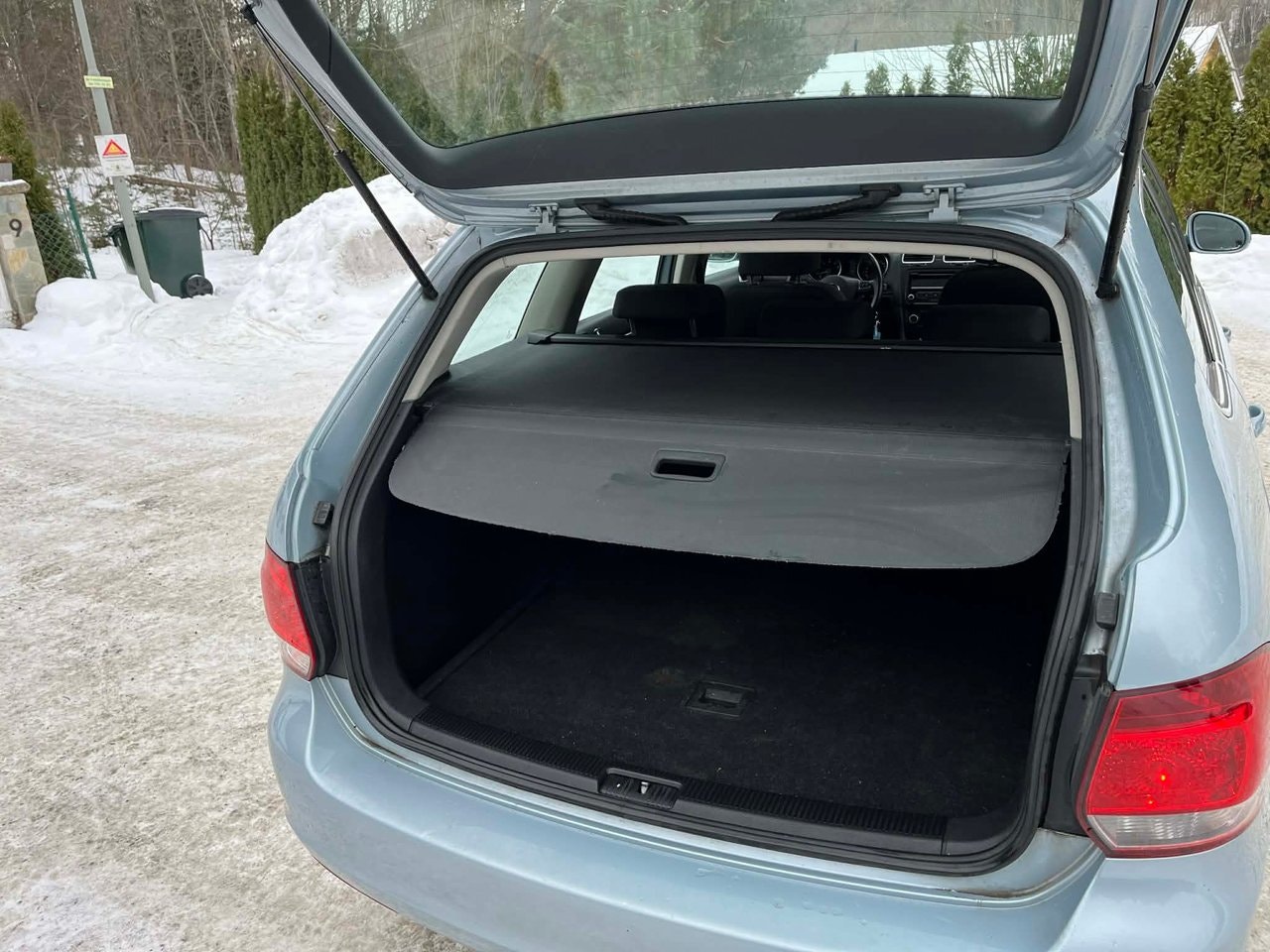 volkswagen-golf-variant-16-multifuel