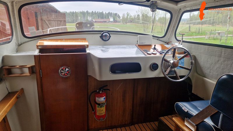 albin-25
