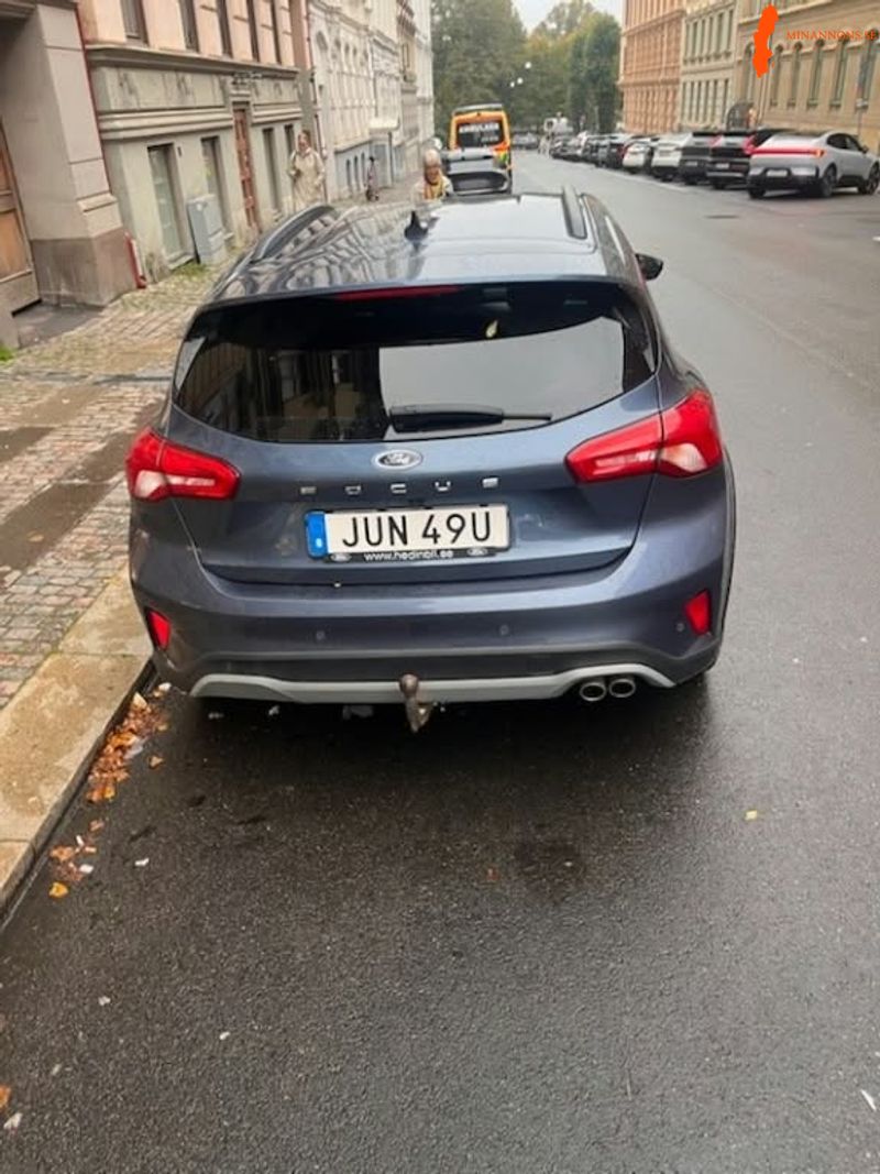 ford-focus-10t-ecoboost-fwd