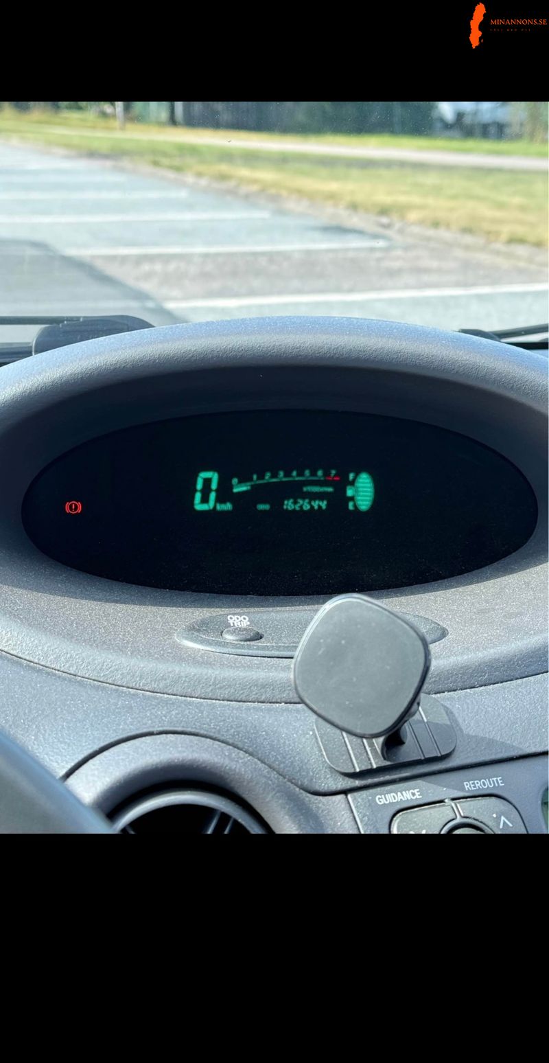 toyota-toyota-yaris-13-16v
