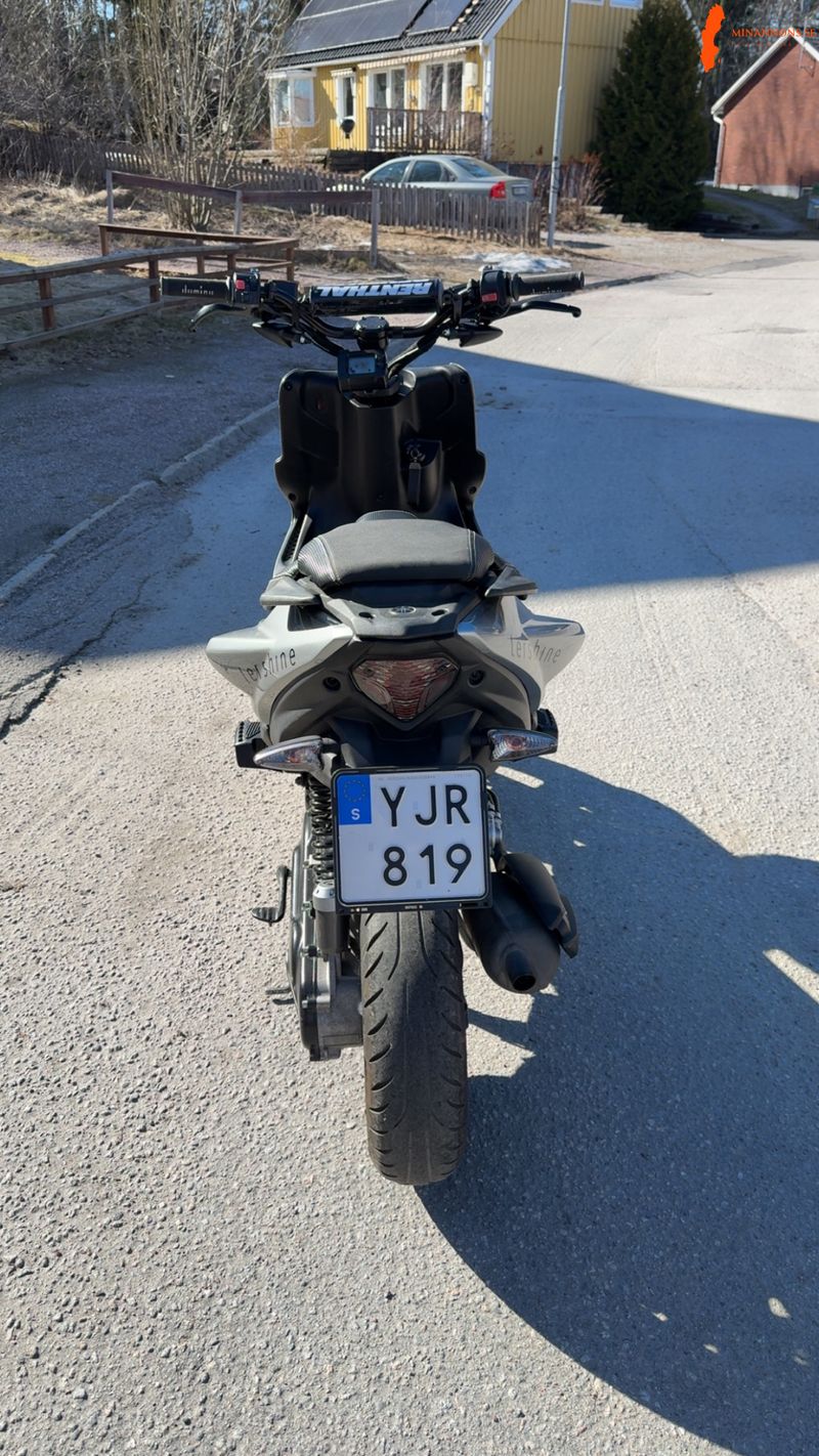 yamaha-aerox-2016-2-takt