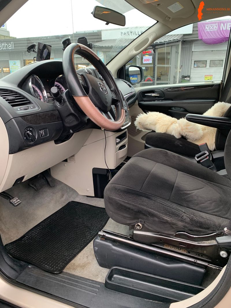 2013-dodge-grand-caravan-36-v6