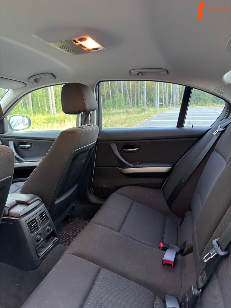 bmw-318i-318i-rwd