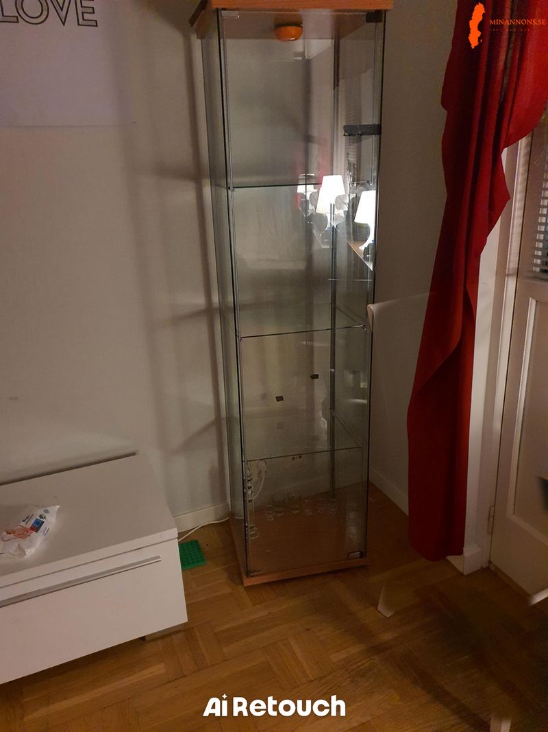 vitrinskap