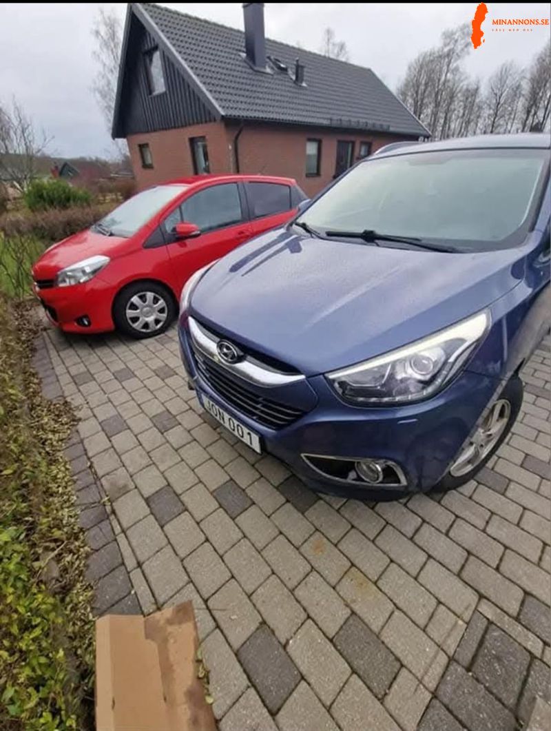 hyundai-ix35-17-crdi-2015-forstahandsagare-besiktigad-till-2027