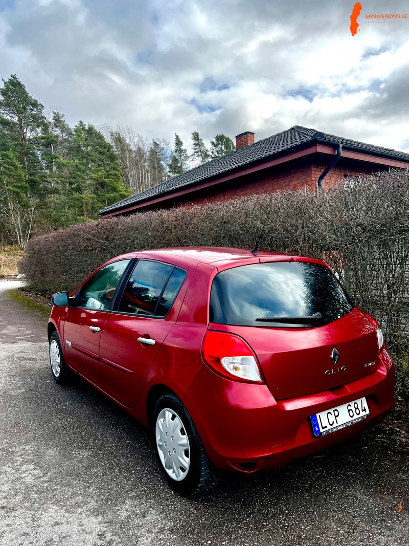 renault-clio-12-2011-ny-besiktad