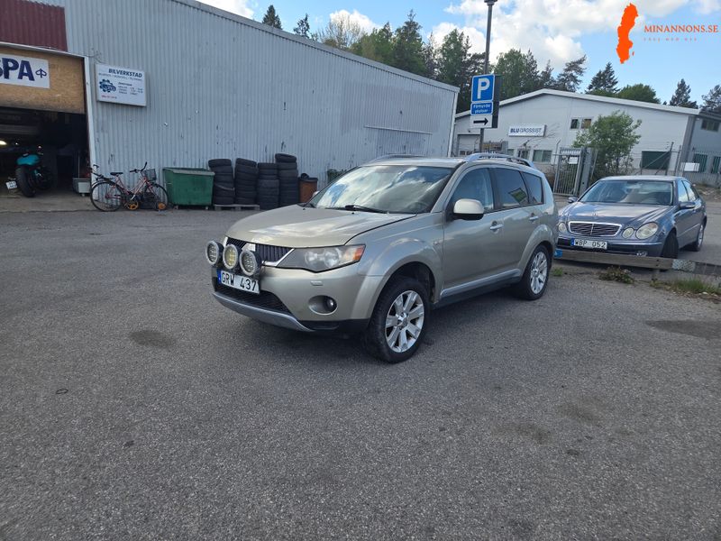 Mitsubishi MITSUBISHI OUTLANDER 2.2 DI-D 4WD