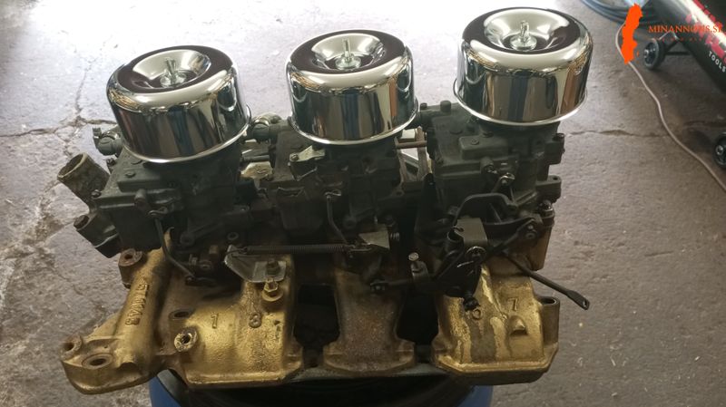 j2-insug-med-3-forgasare-till-371-oldsmobile-1957-58