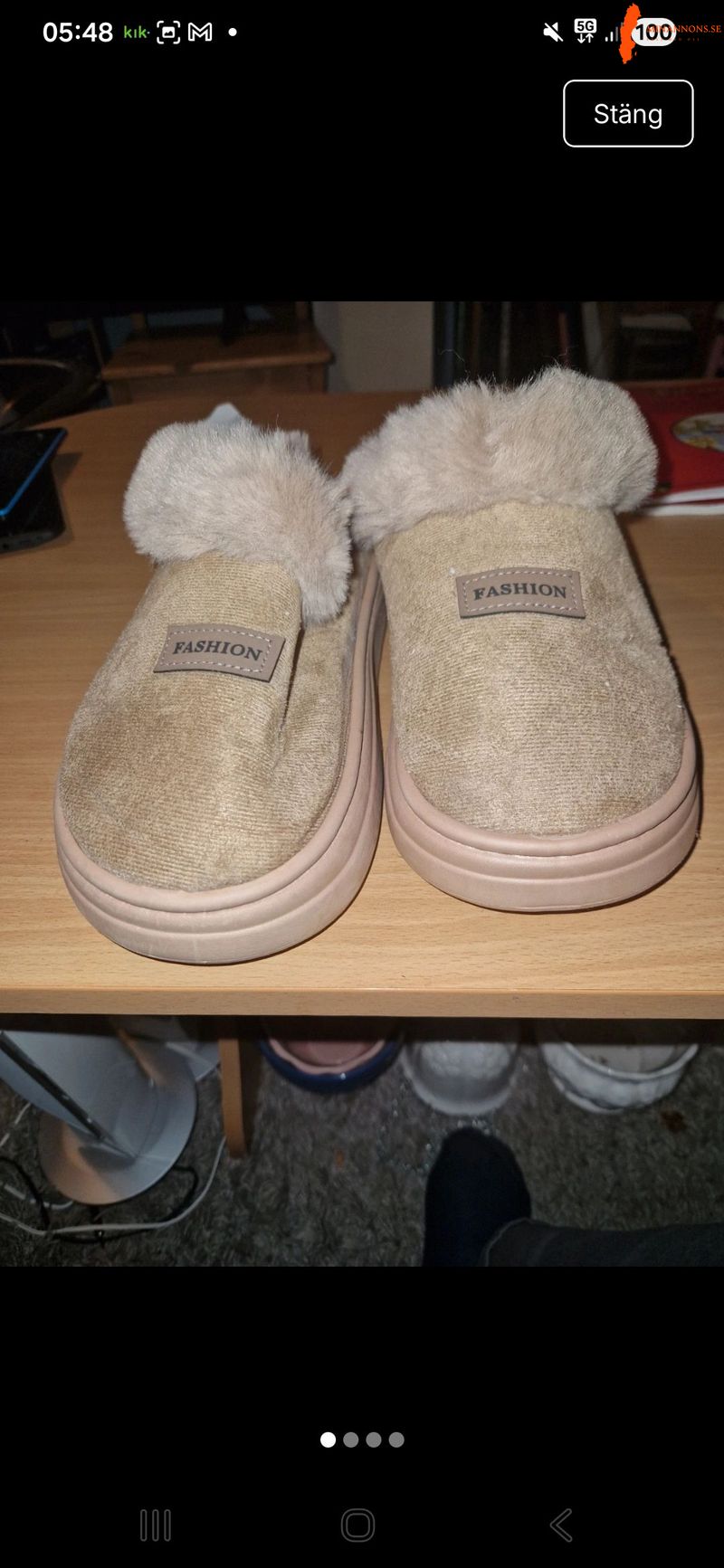 beige-fluffiga-tofflor-med-fuskpals