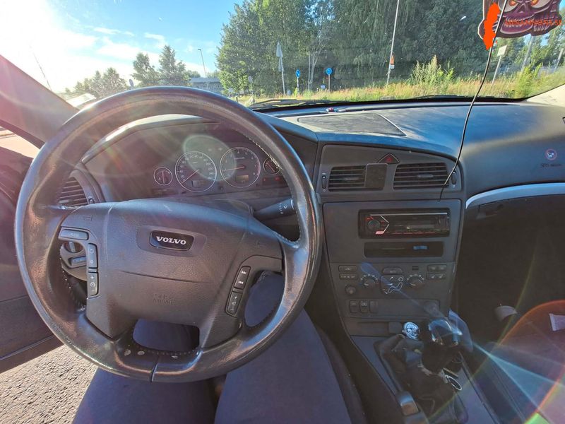 volvo-volvo-s-v70-24-20v-fwd