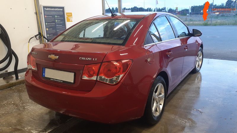 chevrolet-cruze-lt-18-bensin-automat-vinterdack-lagmilare