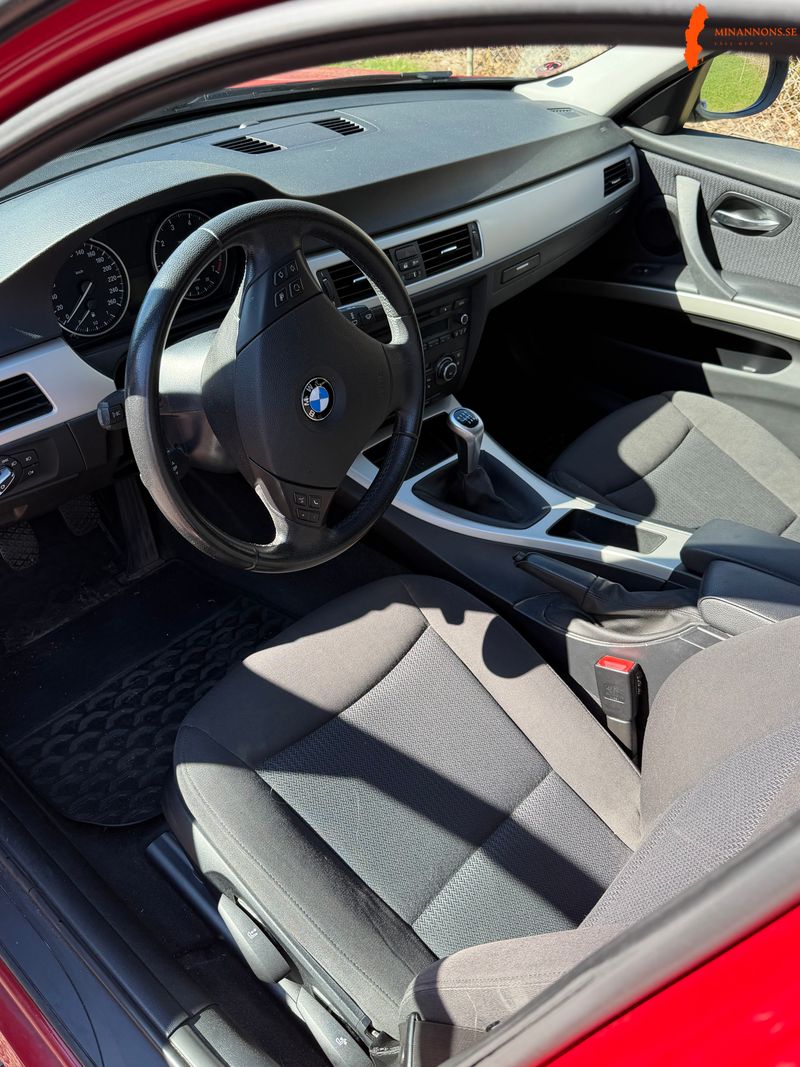 bmw-316i-touring-manuell-122hk-2012