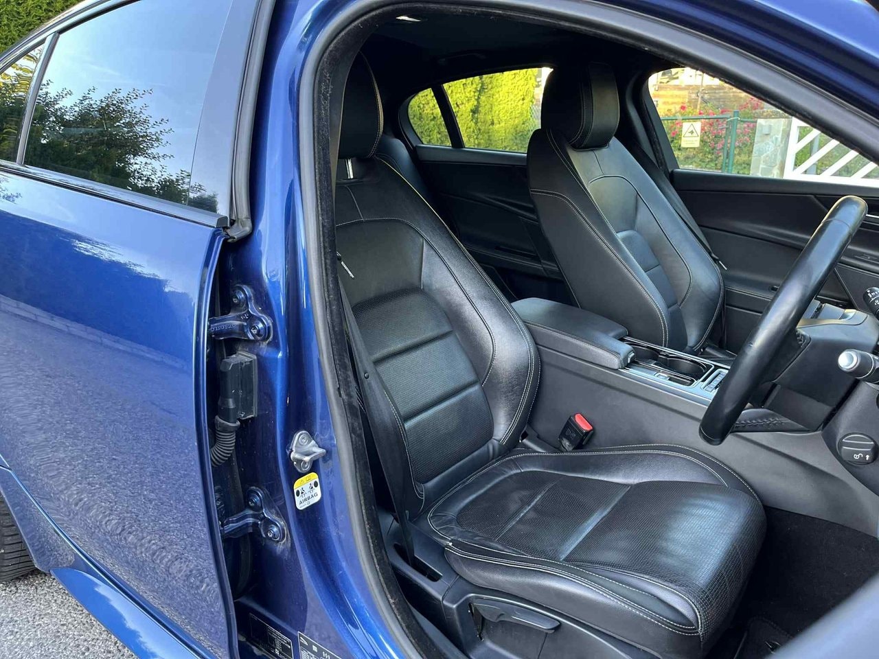 jaguar-xe-e-performance-manuell-163hk-2016