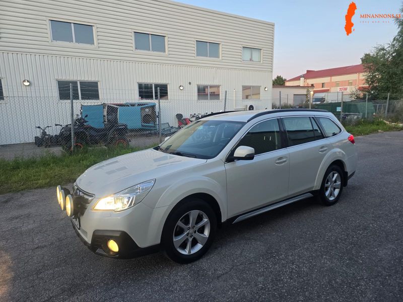 subaru-legacy-25i-awd