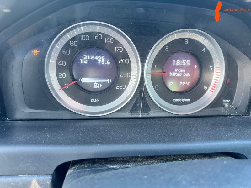 volvo-xc70-ii-d5-24-aut-awd