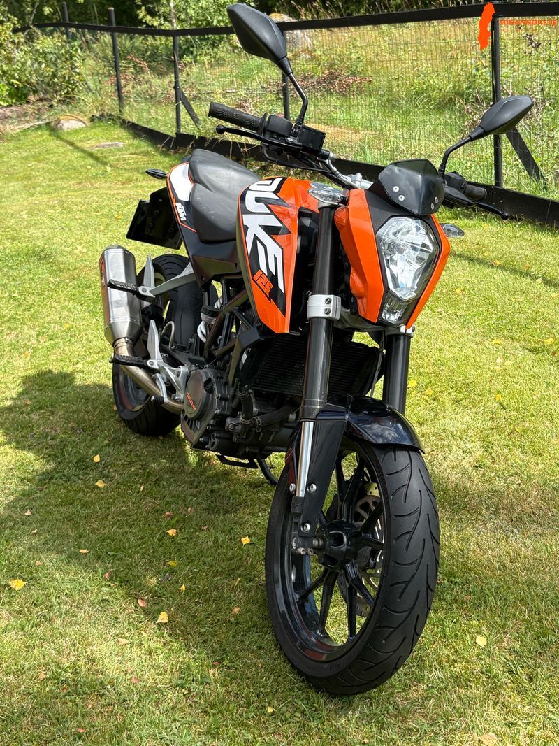 ktm-duke-125