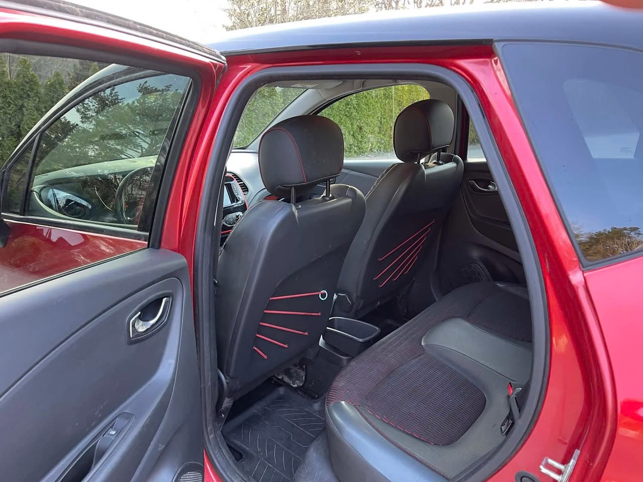 renault-captur-12-tce-edc