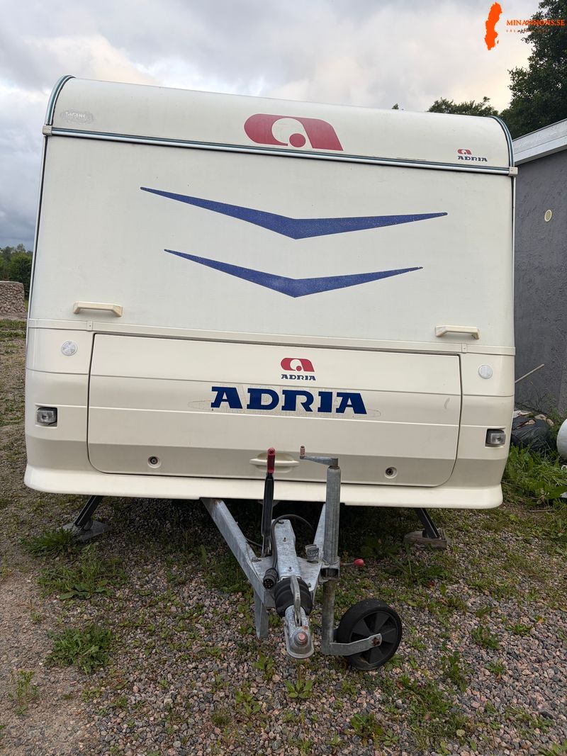 adria-unika-b-502