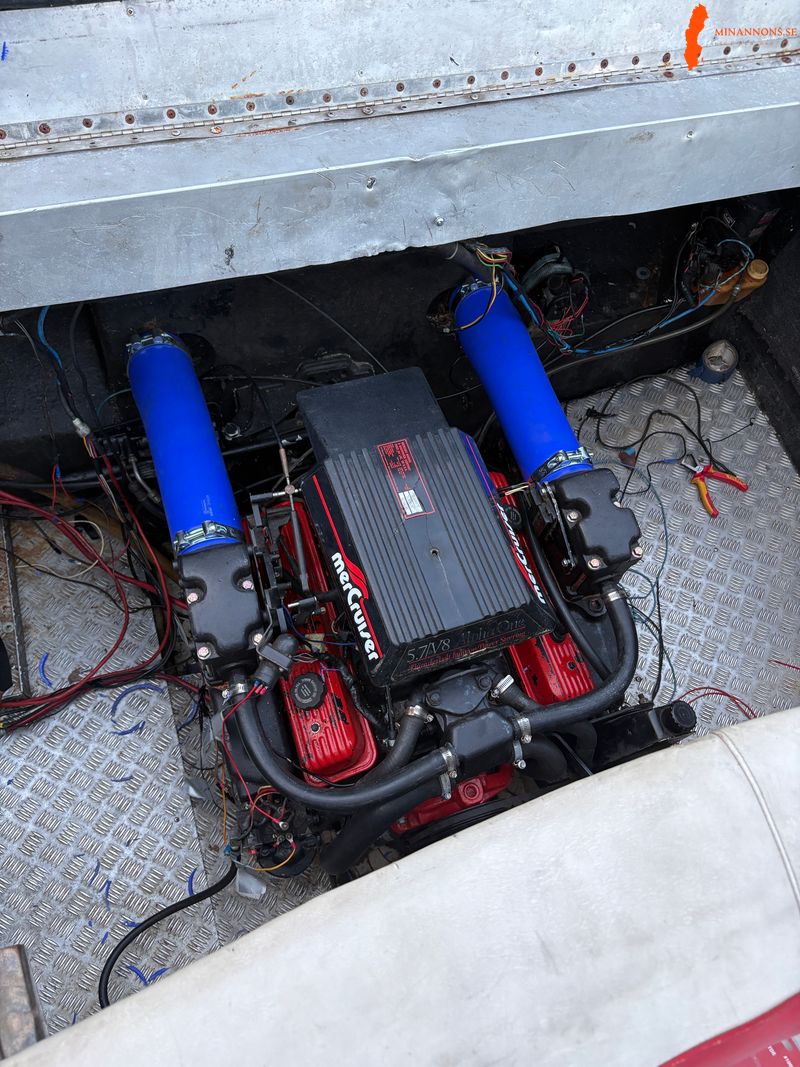 raven-countach-v8-23fot