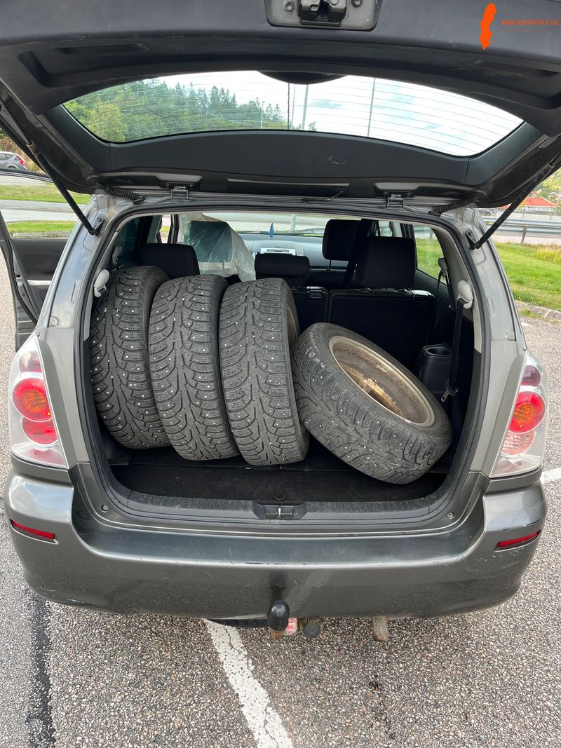 toyota-toyota-corolla-verso-18-vvt-i-fwd