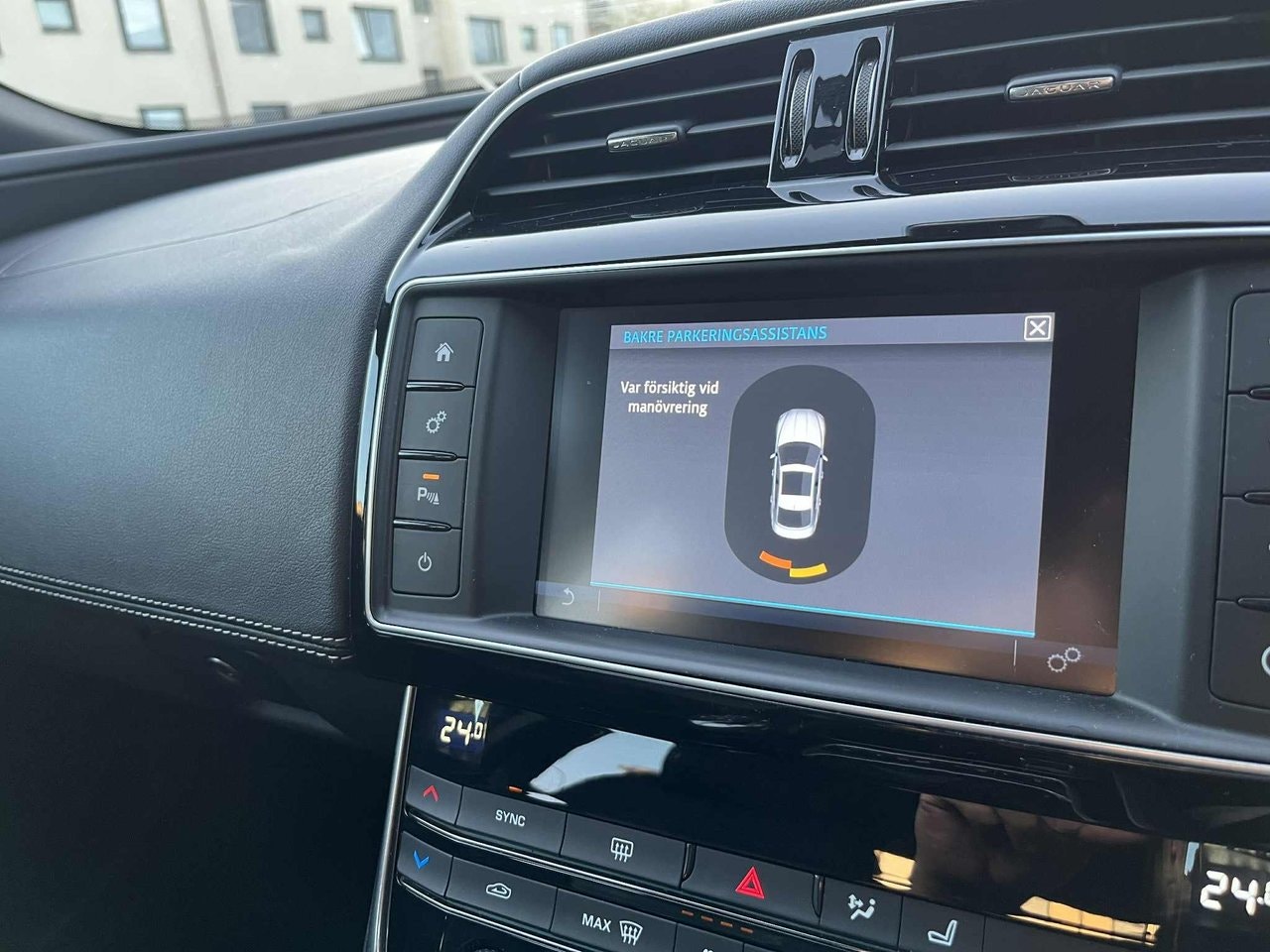 jaguar-xe-e-performance-manuell-163hk-2016