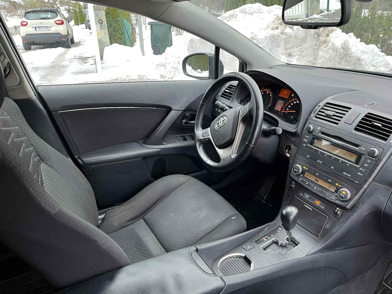 toyota-avensis-kombi-22-d-4d