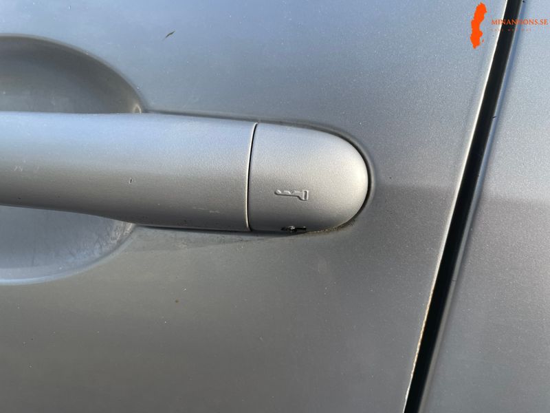 nissan-nissan-primera-18i-16v-fwd